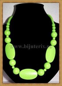 Colier Geometrie in verde electric