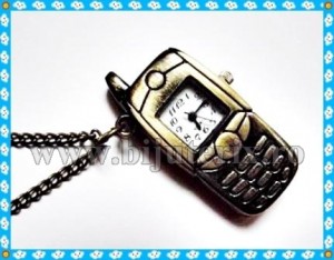 Colier pandantiv - Ceas - Telefon mobil