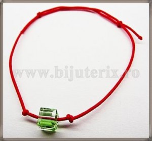 Bratara Lucky charm Cub cristal Swarovski 6mm verde deschis