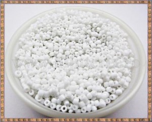 Margele nisip 2mm - alb (100gr)