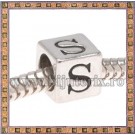Margica argintie 6.4mm Litera S
